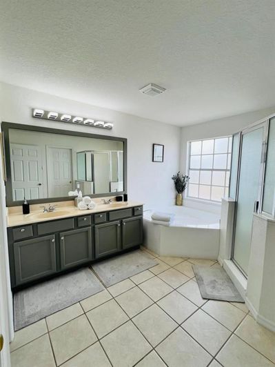 Image No.20-5 Bed House for sale