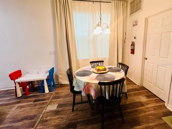 Image No.29-5 Bed House for sale