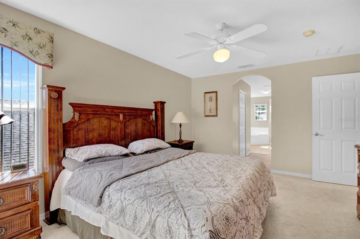 Image No.25-5 Bed House for sale