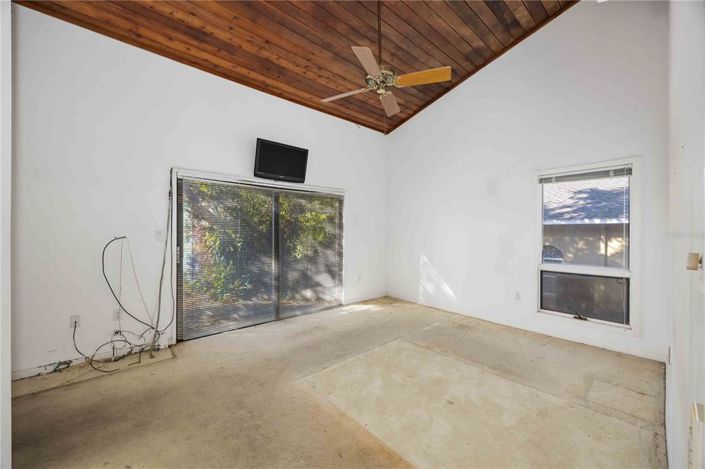 Image No.13-3 Bed House for sale