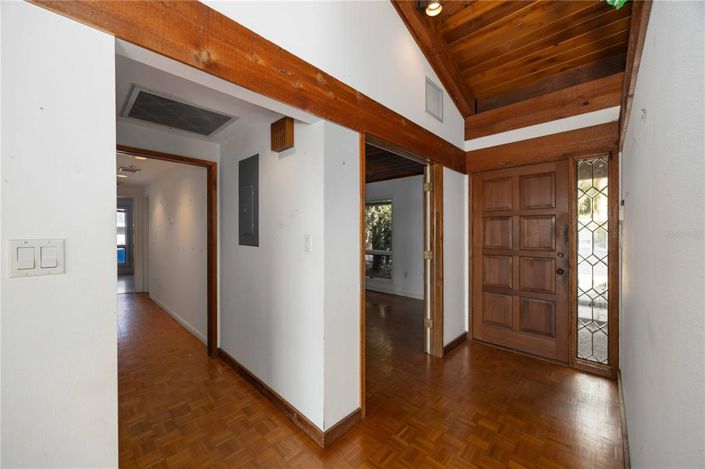 Image No.18-3 Bed House for sale