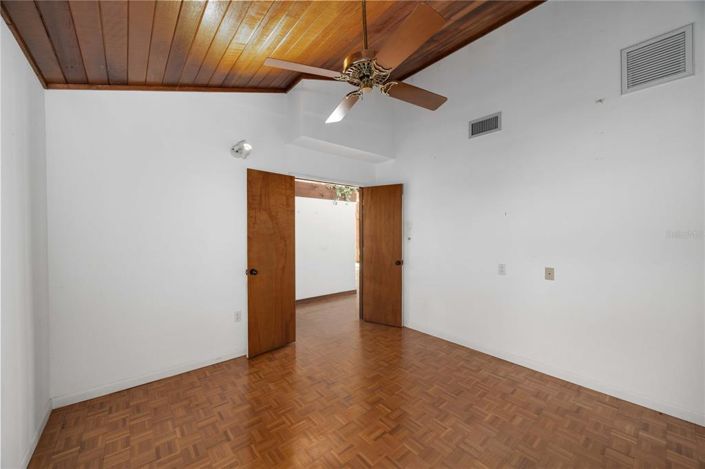 Image No.20-3 Bed House for sale