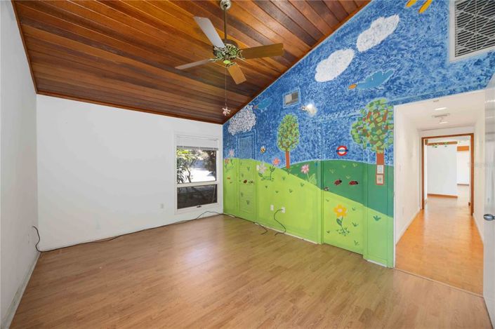 Image No.23-3 Bed House for sale