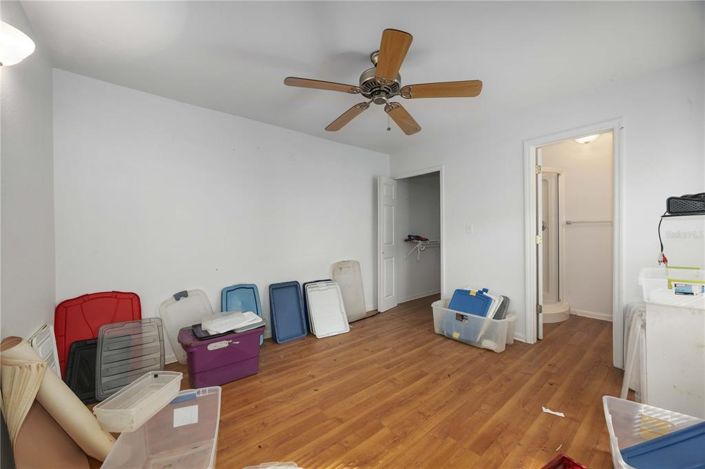 Image No.25-3 Bed House for sale