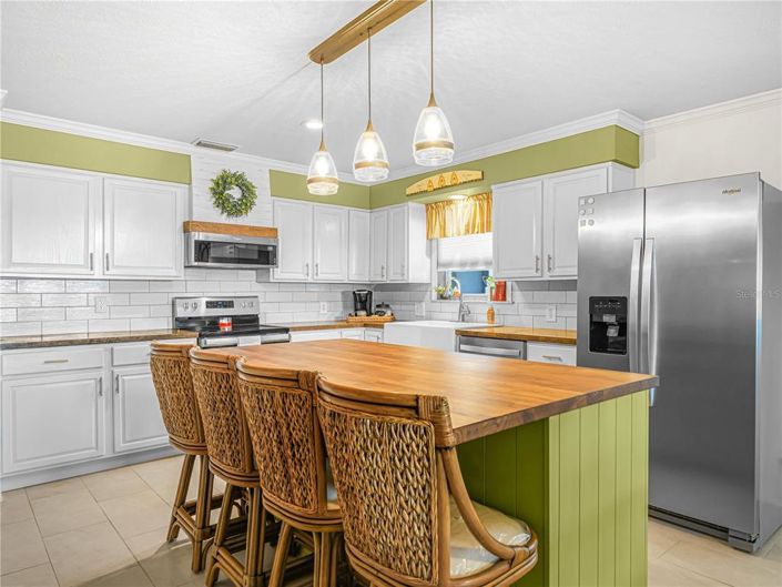 Image No.17-4 Bed House for sale