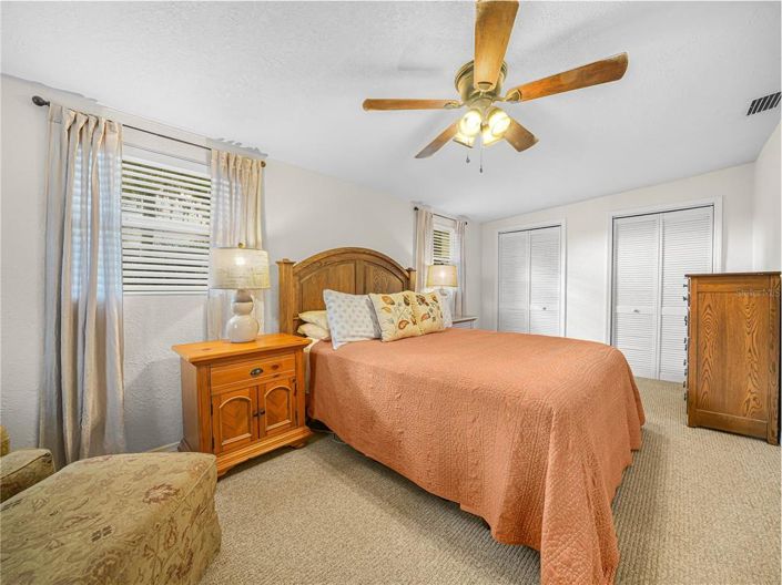 Image No.25-4 Bed House for sale