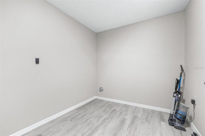 Image No.16-3 Bed House for sale