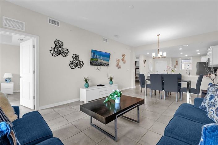 Image No.12-2 Bed Apartment for sale