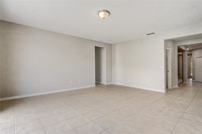 Image No.12-4 Bed House for sale