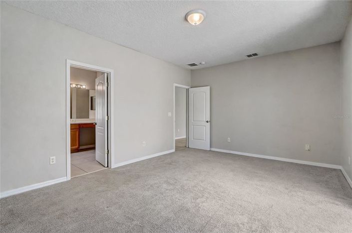 Image No.20-4 Bed House for sale