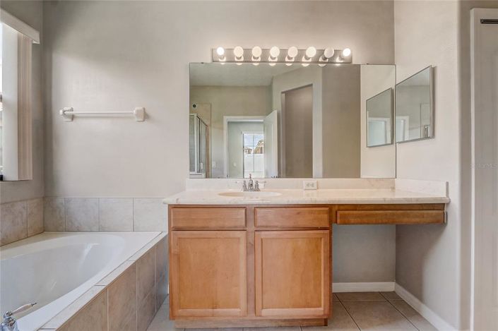 Image No.22-4 Bed House for sale