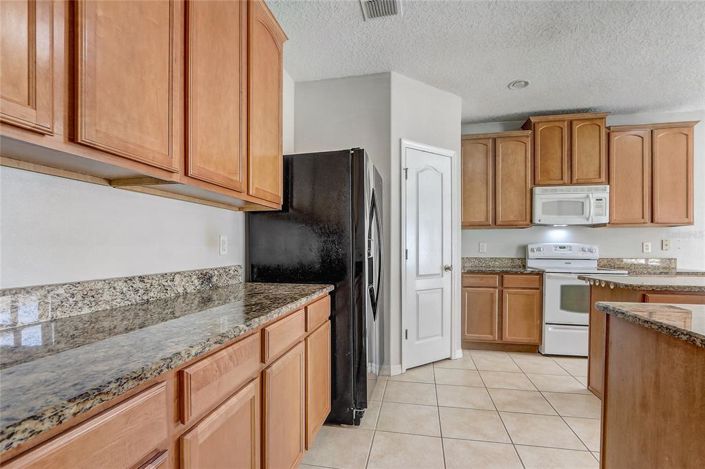 Image No.25-4 Bed House for sale