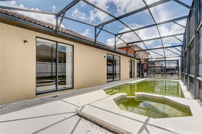 Image No.38-4 Bed House for sale