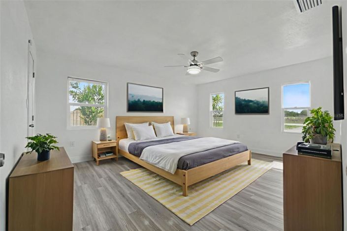 Image No.15-3 Bed House for sale