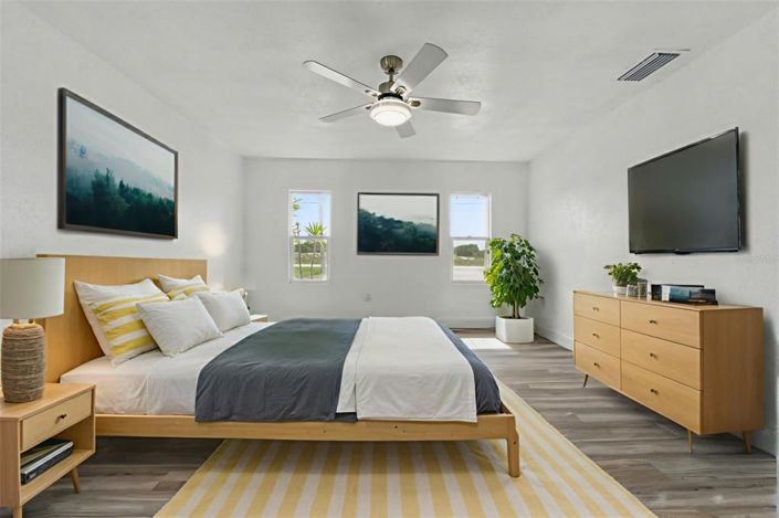 Image No.16-3 Bed House for sale