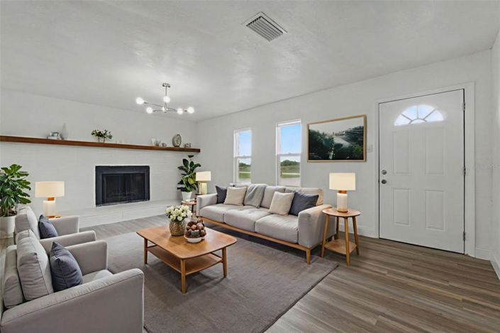 Image No.2-3 Bed House for sale