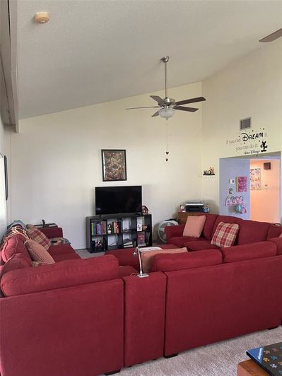 Image No.8-2 Bed Townhouse for sale