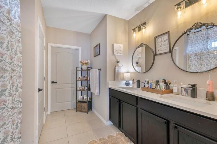 Image No.11-4 Bed House for sale