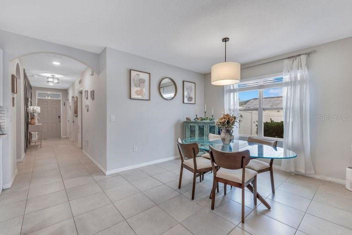 Image No.8-4 Bed House for sale