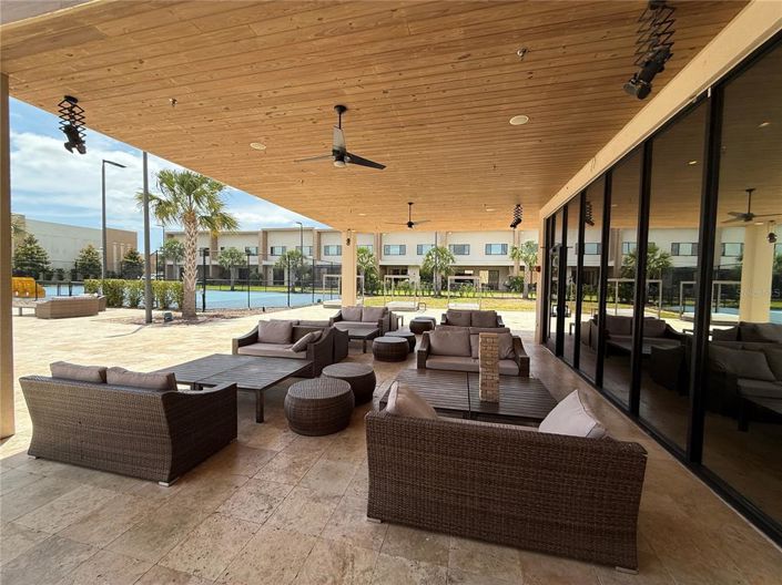 Image No.13-4 Bed Townhouse for sale