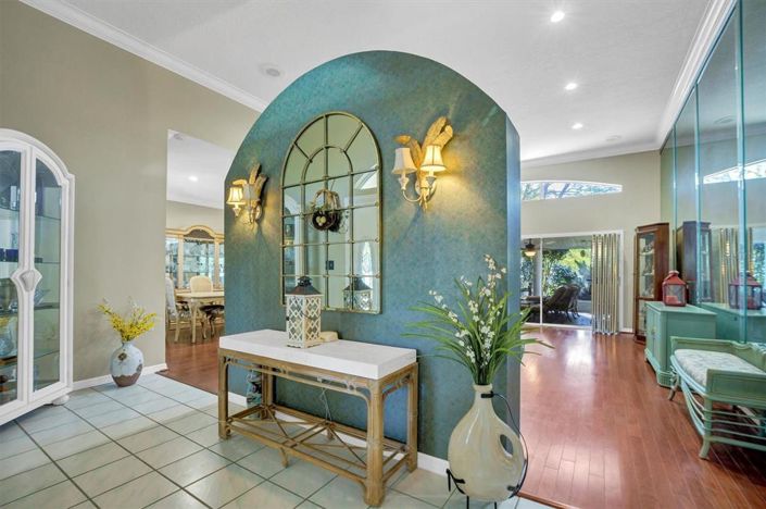 Image No.15-3 Bed House for sale