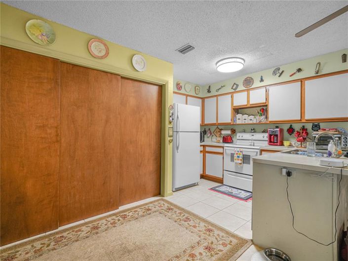 Image No.19-3 Bed House for sale