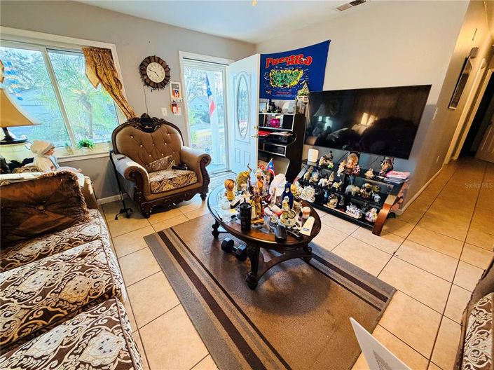 Image No.16-3 Bed House for sale