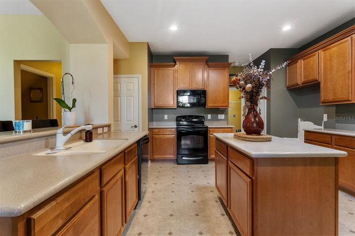 Image No.13-5 Bed House for sale