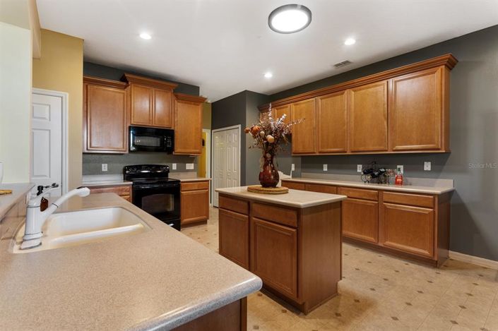 Image No.14-5 Bed House for sale