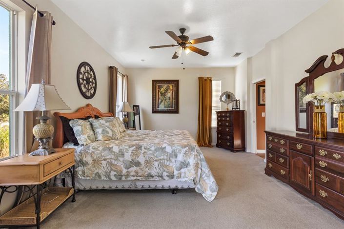 Image No.21-5 Bed House for sale