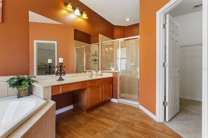 Image No.22-5 Bed House for sale