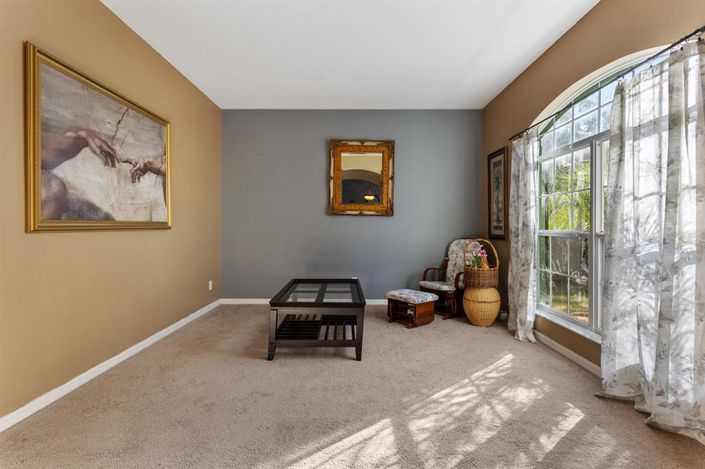 Image No.3-5 Bed House for sale