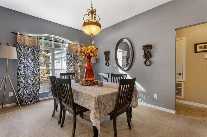 Image No.5-5 Bed House for sale