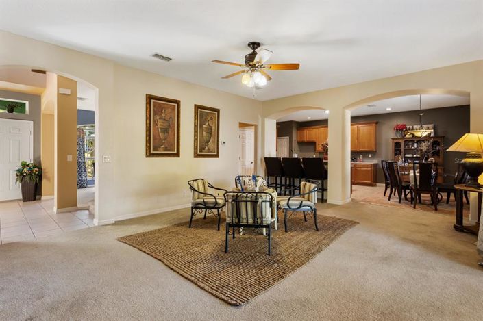 Image No.7-5 Bed House for sale