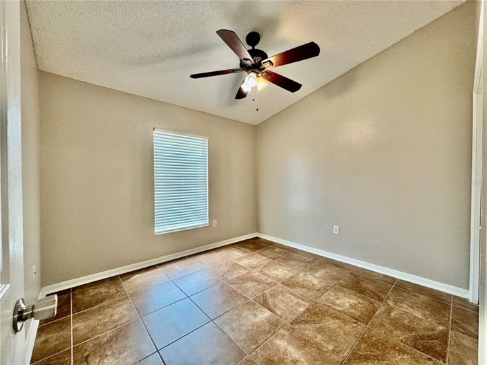 Image No.21-3 Bed House for sale