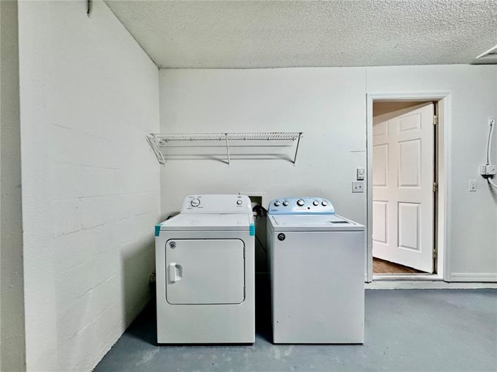 Image No.25-3 Bed House for sale