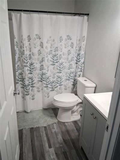 Image No.6-3 Bed House for sale