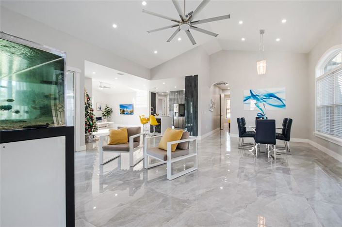 Image No.13-4 Bed House for sale