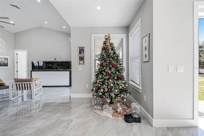 Image No.15-4 Bed House for sale