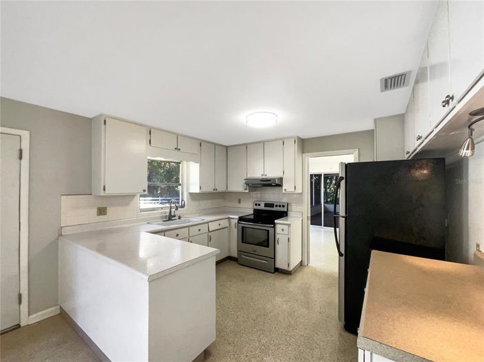 Image No.2-3 Bed House for sale