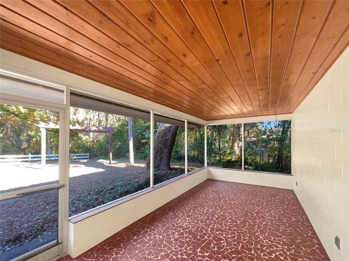 Image No.20-3 Bed House for sale