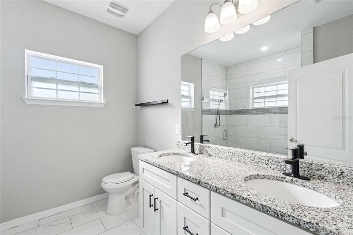 Image No.17-4 Bed House for sale