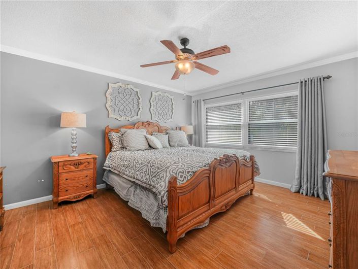 Image No.20-2 Bed Apartment for sale