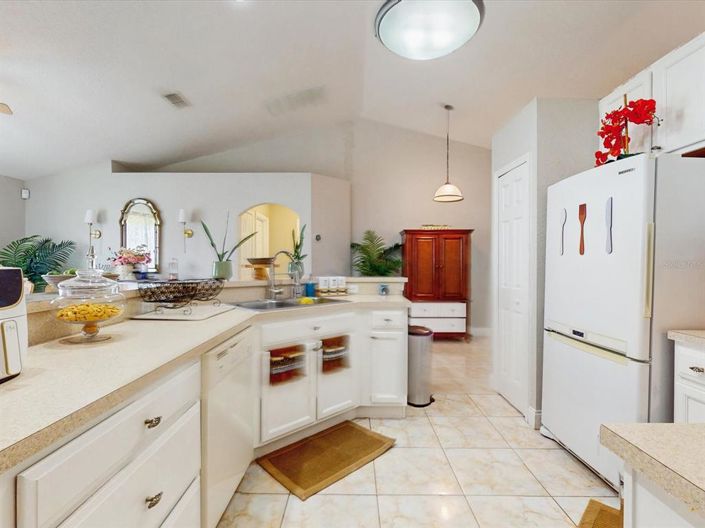 Image No.16-3 Bed House for sale