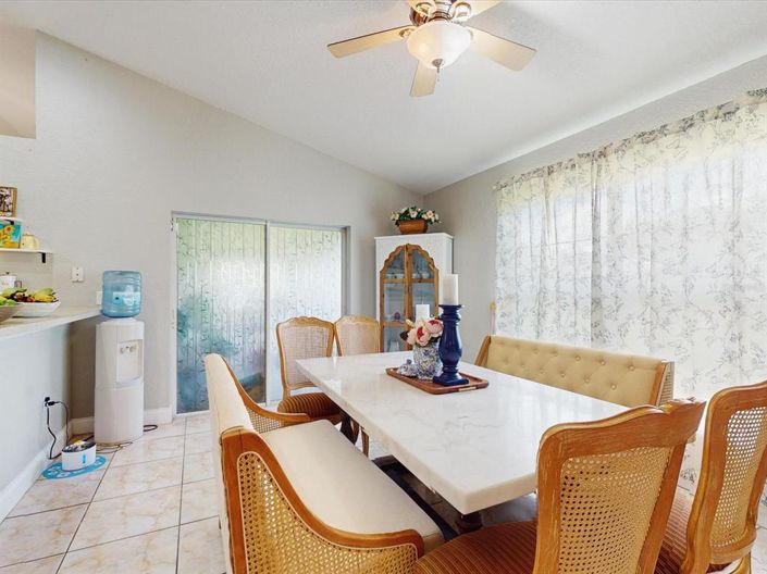 Image No.19-3 Bed House for sale