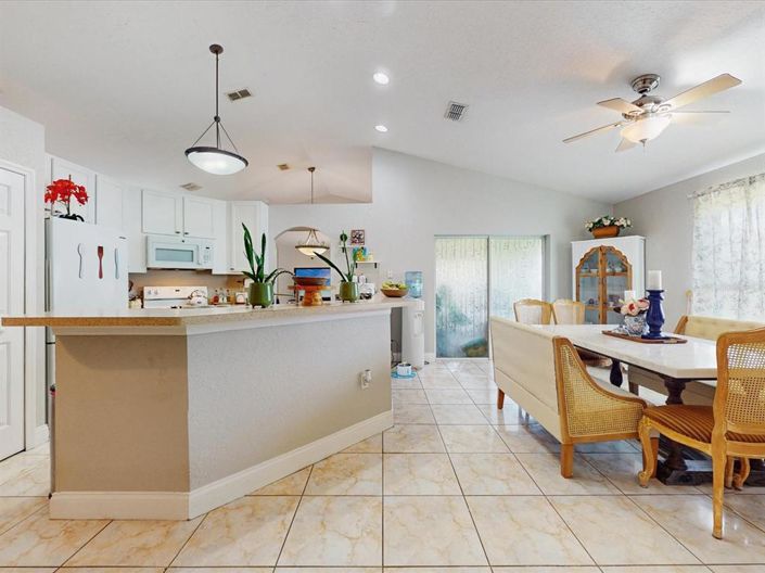 Image No.20-3 Bed House for sale