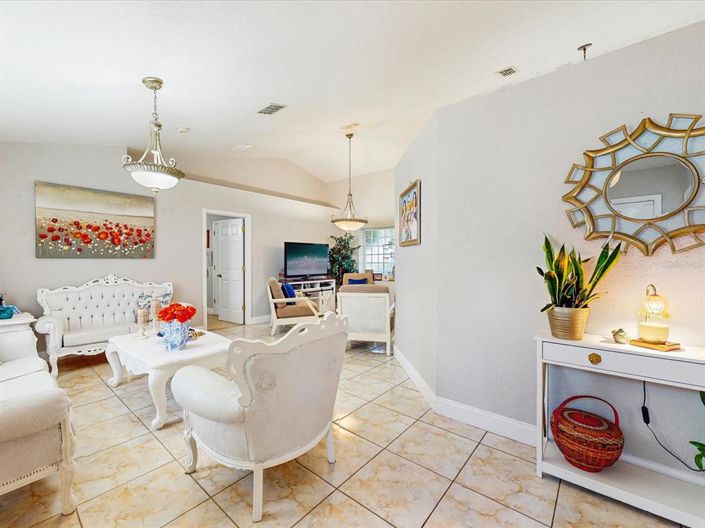 Image No.5-3 Bed House for sale