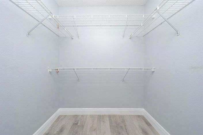 Image No.13-3 Bed House for sale