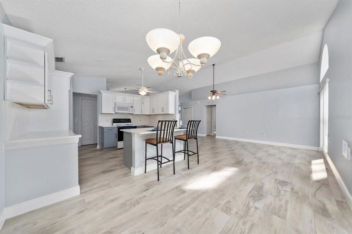 Image No.6-3 Bed House for sale