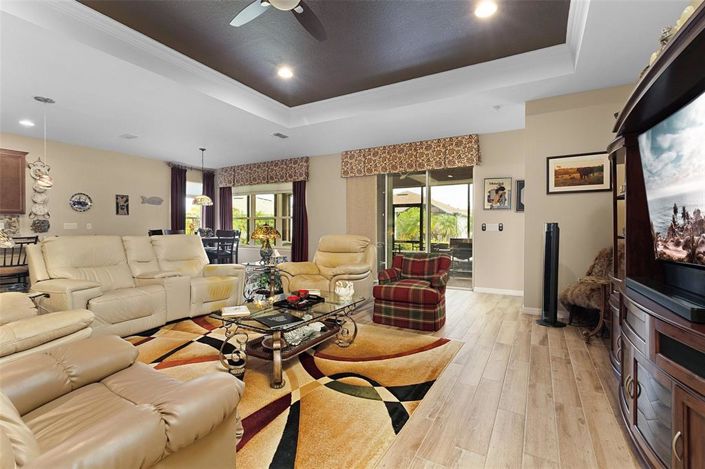 Image No.26-3 Bed House for sale